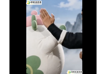 最近大家應該都有感吧… 📈 物價一直漲 🛒 市面上的商家也越來越多 競爭很激烈。 但對 莊敬生活百貨 來說， 有些事情是不能變的。